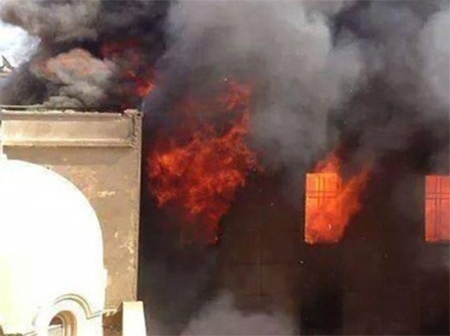 Daesh quema dos iglesias históricas en el noreste de Siria